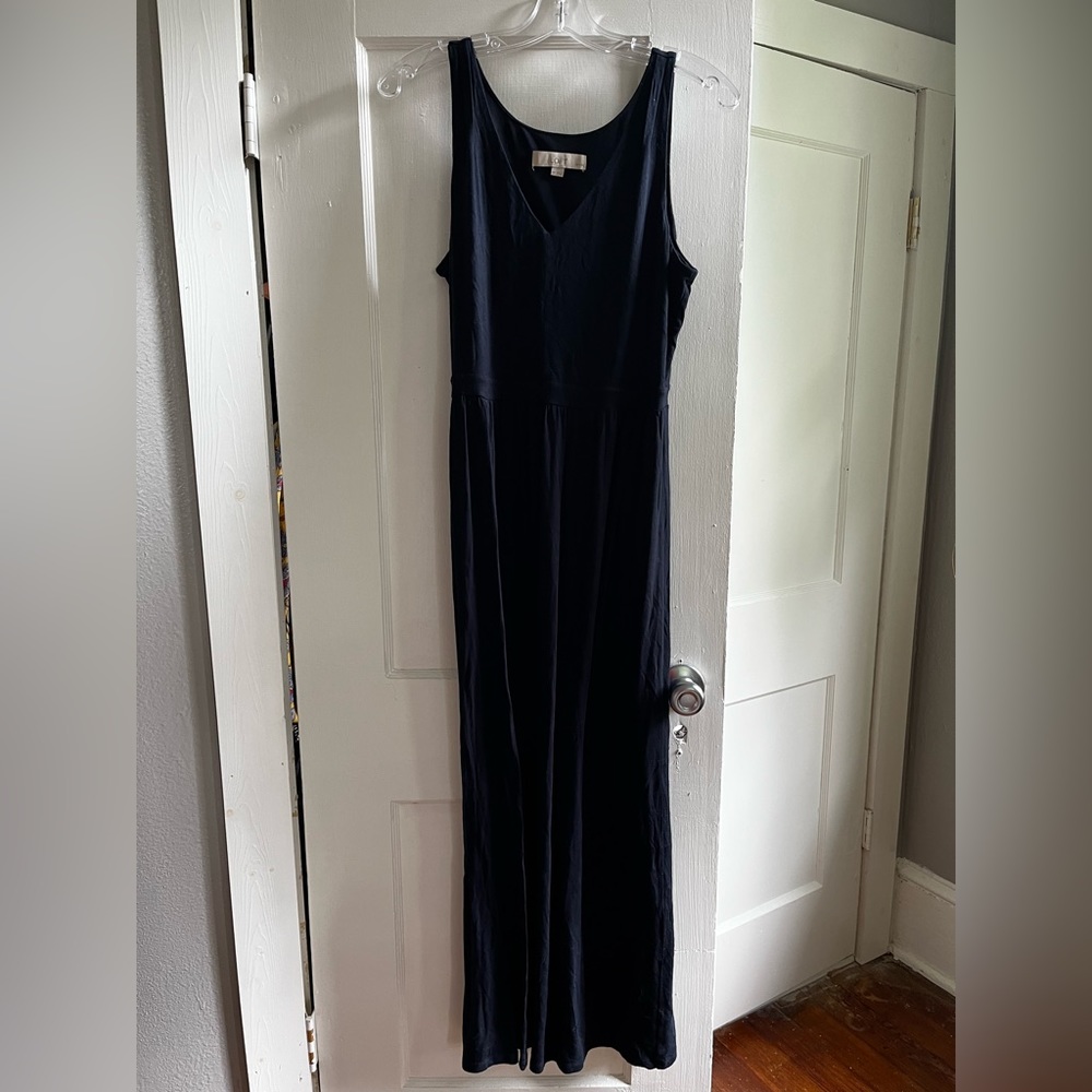 💜Loft Maxi Dress Cut Out Back